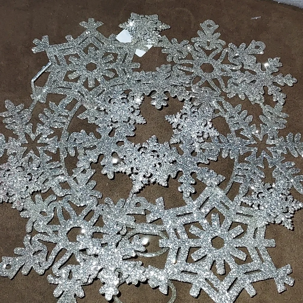 3 D Silver Snowflake Tree Topper 12